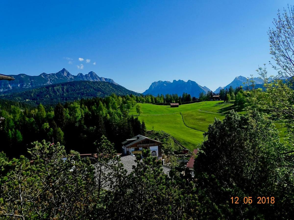 Emerald Apartment Seefeld no Tirol Exterior foto